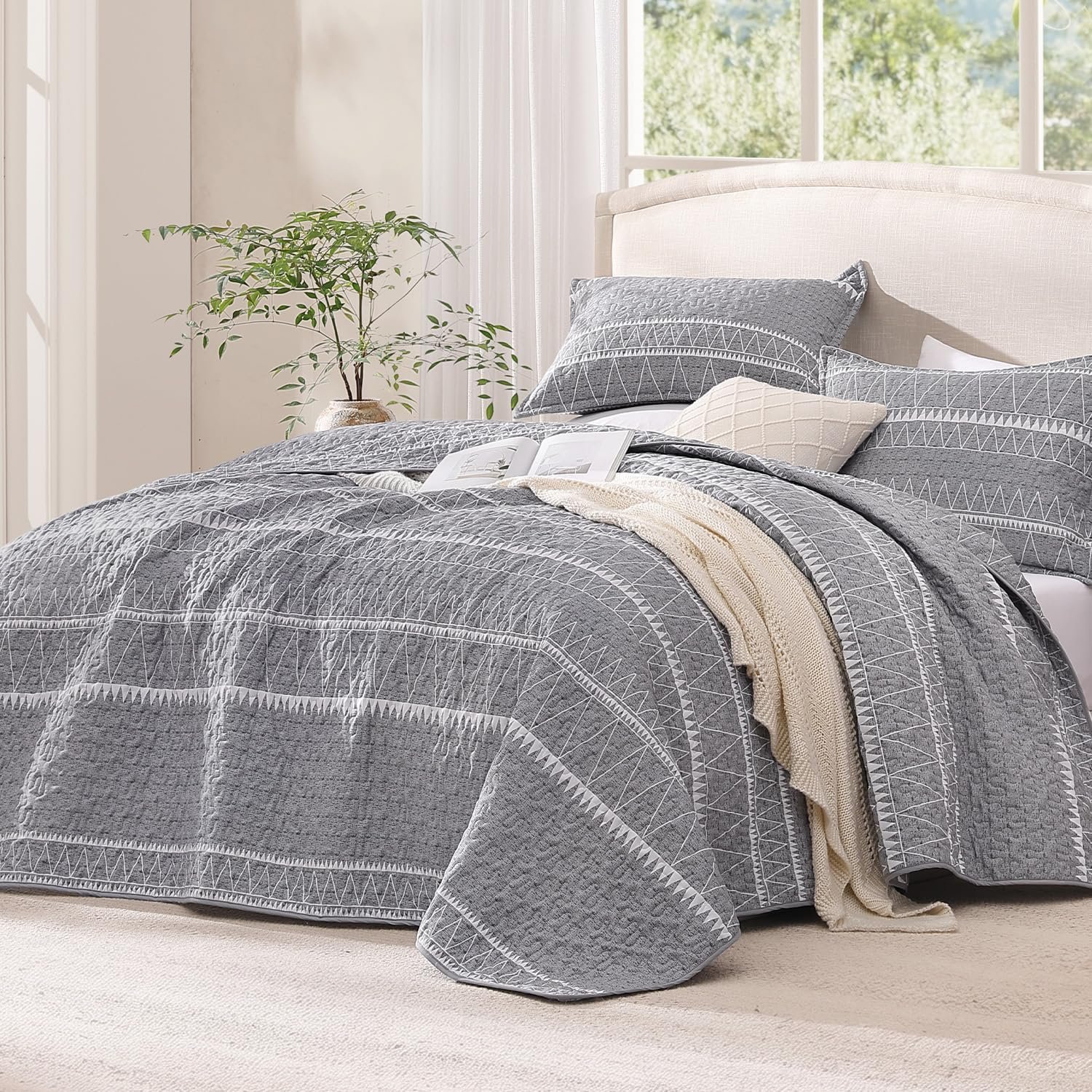 Andency Quilts Queen Size Grey, 3 Pieces Queen Quilt Bedding Set Boho Lightweight Soft Striped Bedspread for All Season (90″x96″), Gray Printed Bohemian Polyester Reversible Coverlet Comoforter Sets