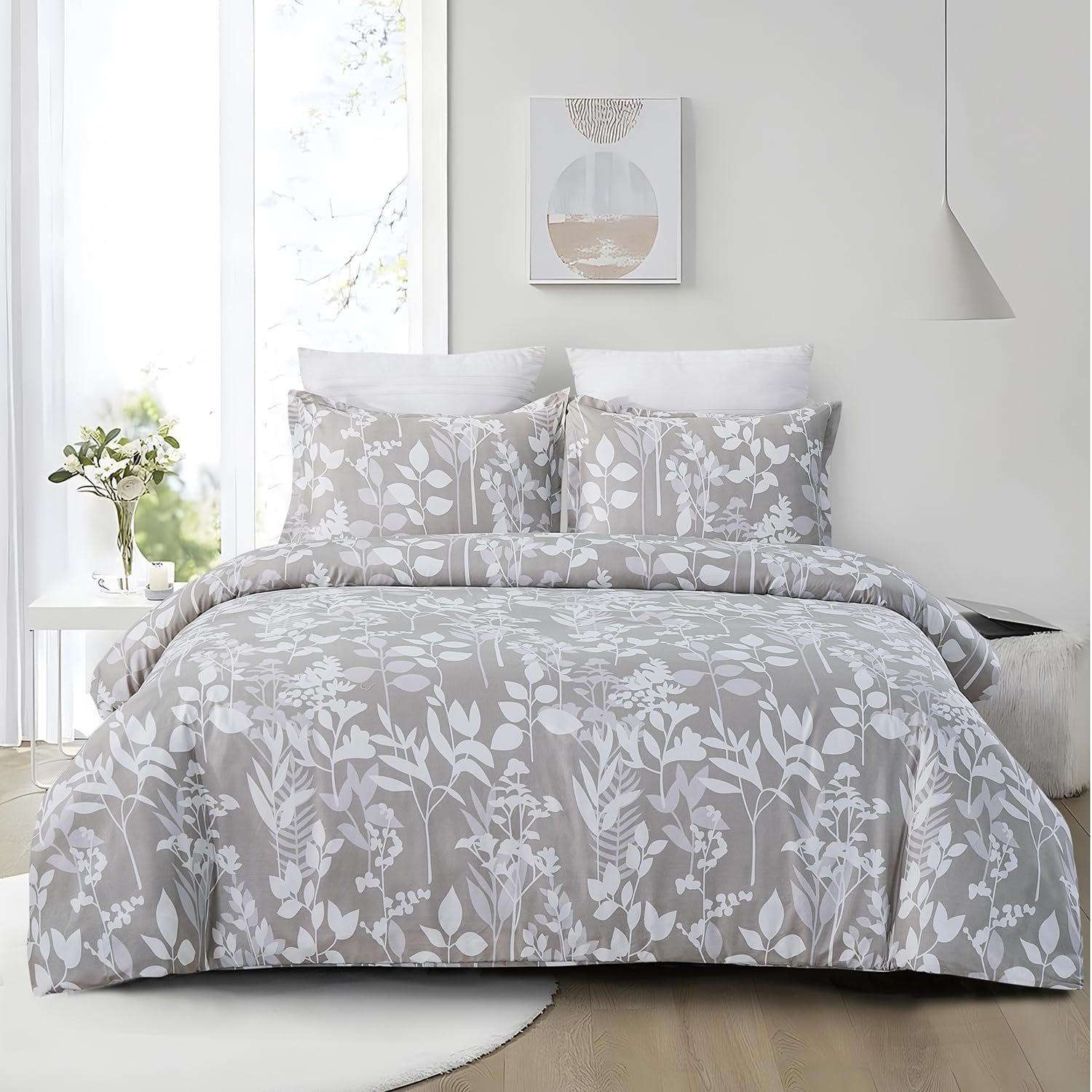 Vaulia Soft Microfiber Floral Duvet Cover Queen Size, Grey Botanical Print Pattern, Lightweight and Breathable Reversible Design, 3-Piece Set (1 Duvet Cover 2 Pillow Shams)