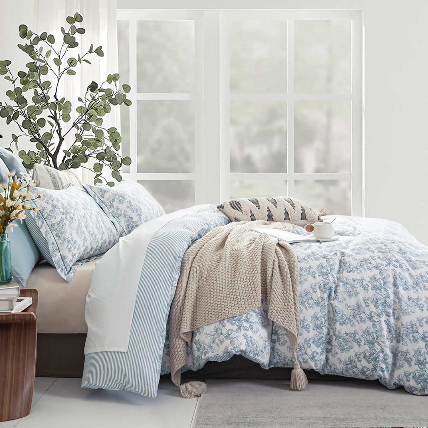LEMIROE Vintage 100% Cotton Duvet Cover Queen Size 3PC – Elegant Pale Slate Blue Floral Pattern on White with Light Blue & White Striped Reverse, Luxurious Bedding Set with Button Closure (90″×90″)