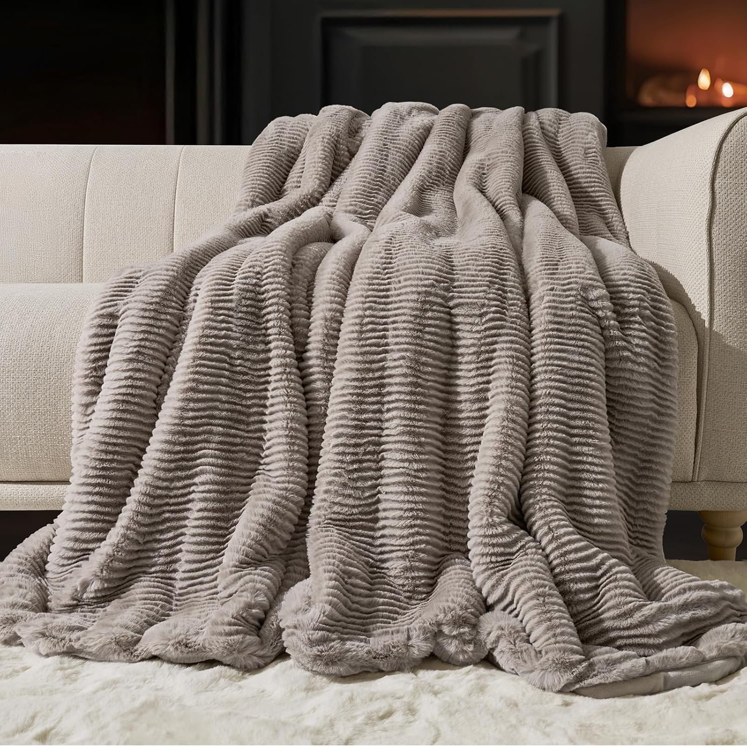 EVERGRACEHOME Ultra Soft Faux Fur Throw Blanket for Couch, Luxury Sculpted Texture Faux Rabbit Fur Blanket for Bed, Fluffy Thick Plush Warm Fuzzy Throw, 920GSM (Taupe, 50”x60”)