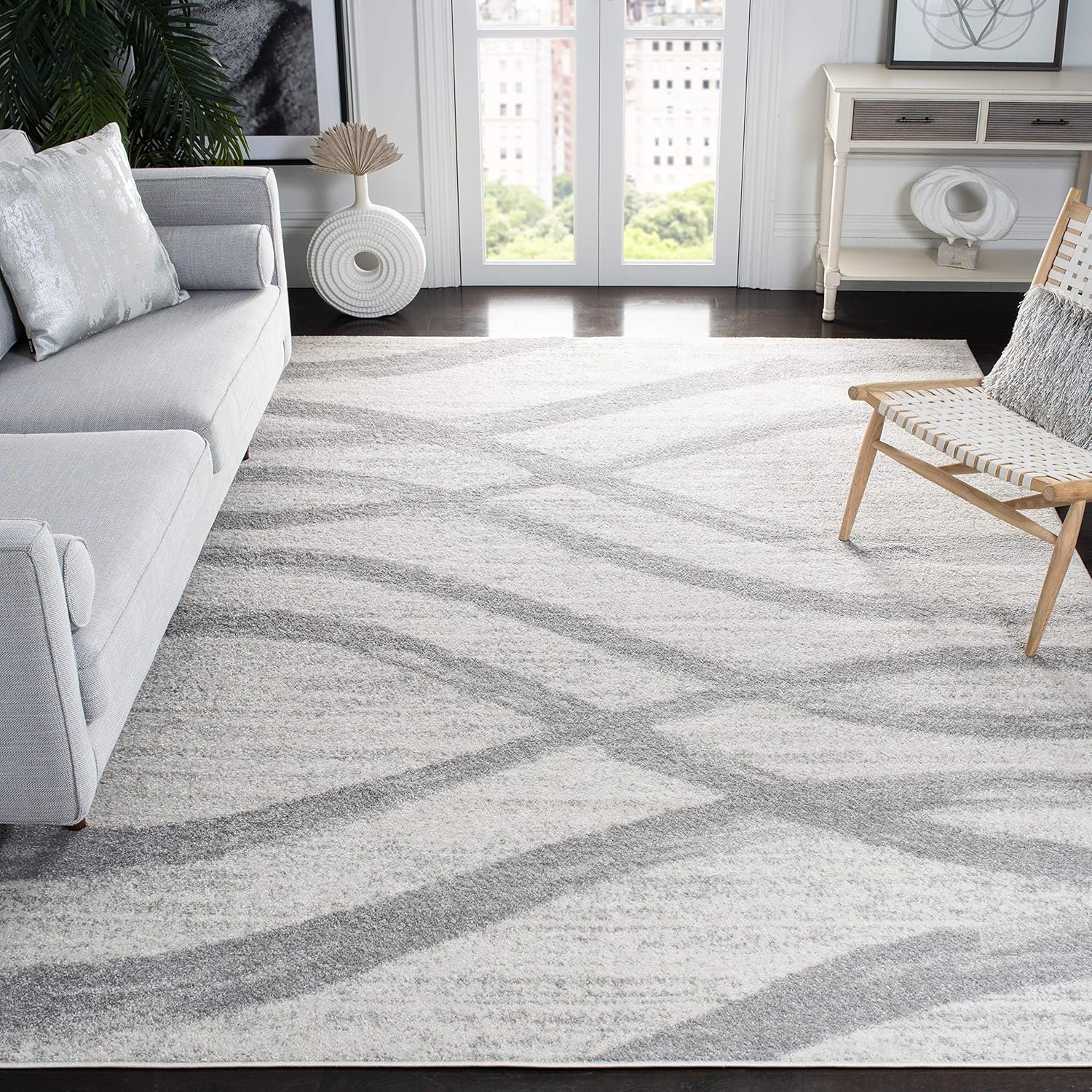 SAFAVIEH Area Rug 9×12 – Adirondack Collection – Large – Cream & Grey, Modern Wave Design, Non-Shedding & Easy to Clean, Ideal for Living Room, Bedroom, Dining Space (ADR125C)