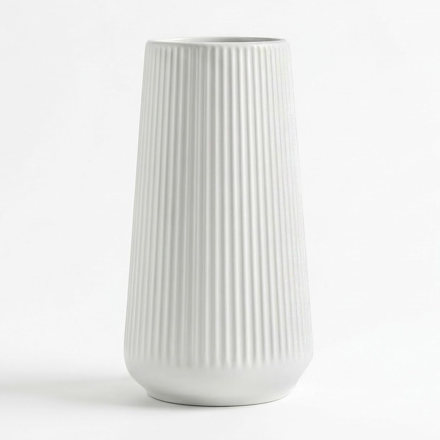 White Ceramic Vase, 8 Inch Flower Vases for Pampas Grass and Dried Flowers, Modern Vase for Living Room Table, Kitchen Shelf, Wedding Centerpiece Decor