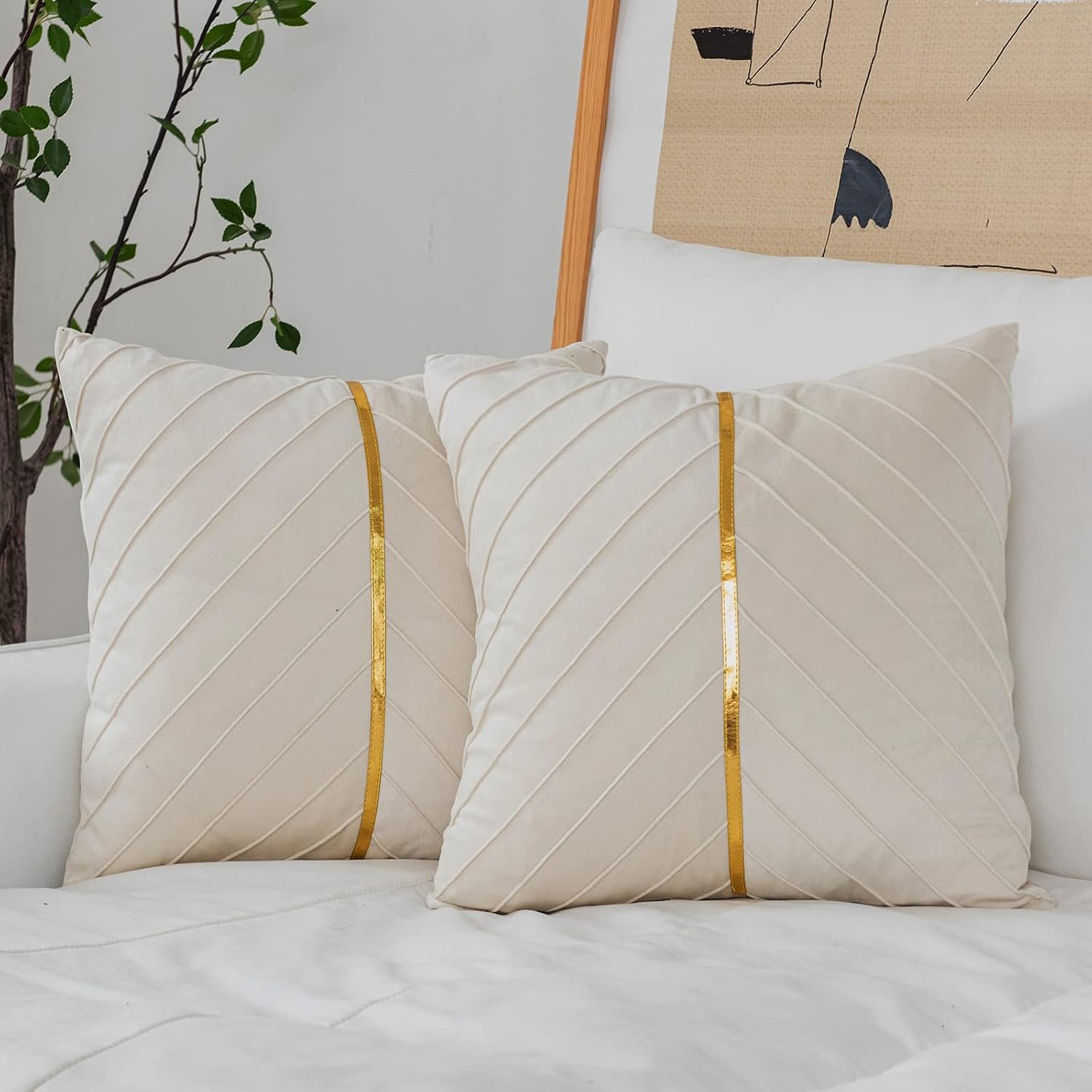 WACOMECO Velvet Throw Pillow Covers, Pack of 2 Soft Gold Decorative Cushion Covers for Couch Sofa Living Room Home Decoration, Cream White, 18×18 inch