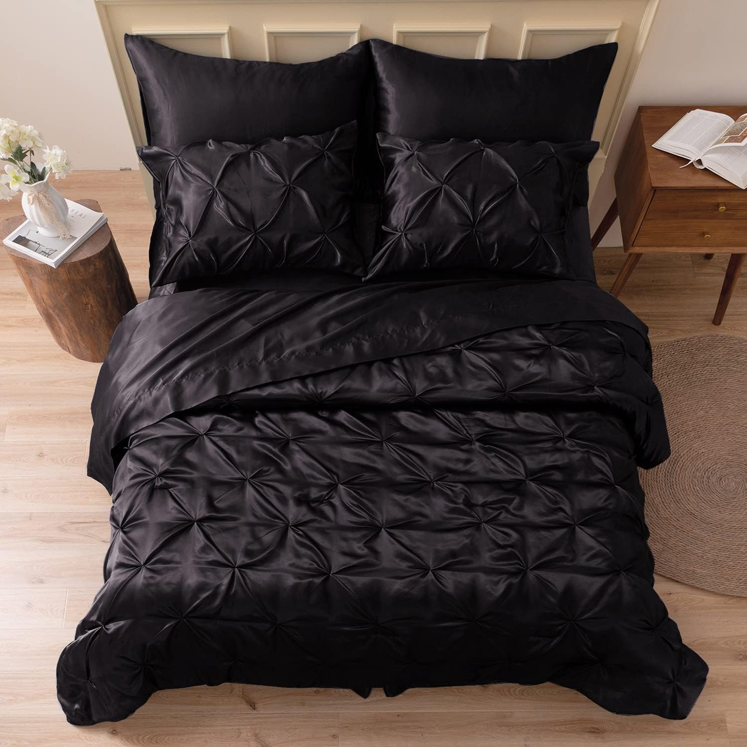 MR&HM Satin Comforter Queen 7 Pieces – Luxurious Pinch Pleat Bedding Set with Comforter, Flat Sheet, Fitted Sheet, Pillowcases & Shams, Super Silky Soft Bed Set for All Season (Queen, Black)