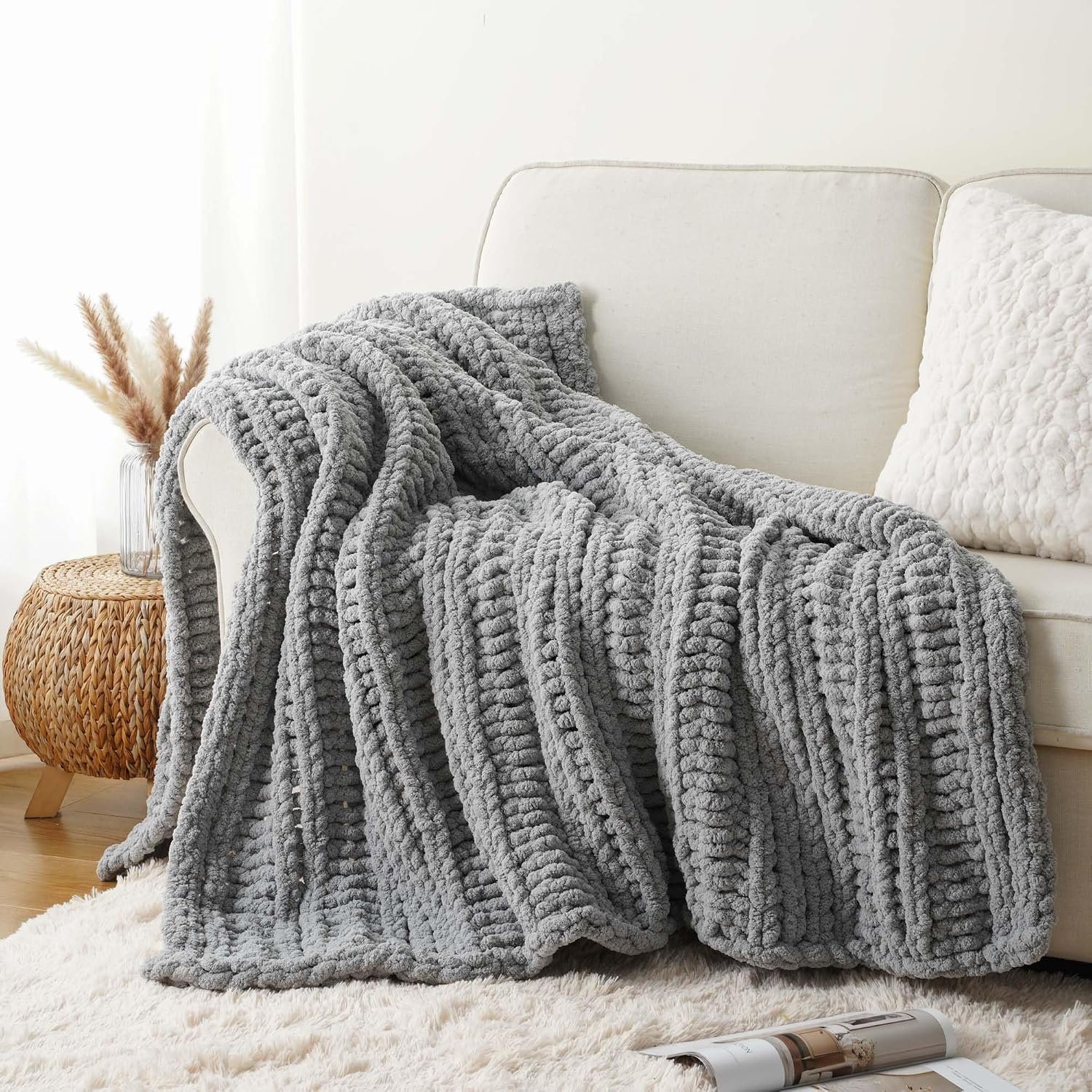 Battilo Chunky Knit Throw Blanket for Couch, 50″x60″, Light Grey | Hand Knit with Chunky Yarn, Gift Blanket, Cozy Warm Thick Soft Chenille Throw Blanket for Bed, Sofa, Living Room