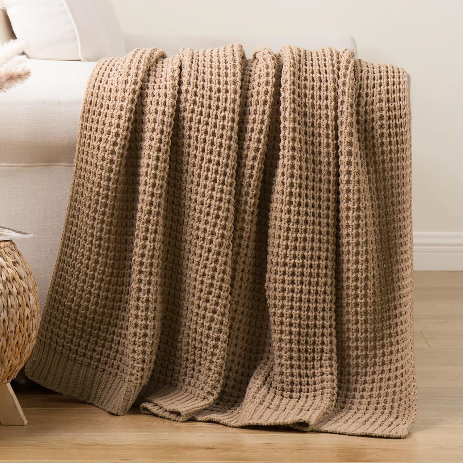 Bunnikins & Clover Beige Throw Blanket for Couch, Knitted Beige Throw for Bed, Neutral Throw Blankets Tan Blanket for Room Decor Housewarming Gifts, 50″x60″