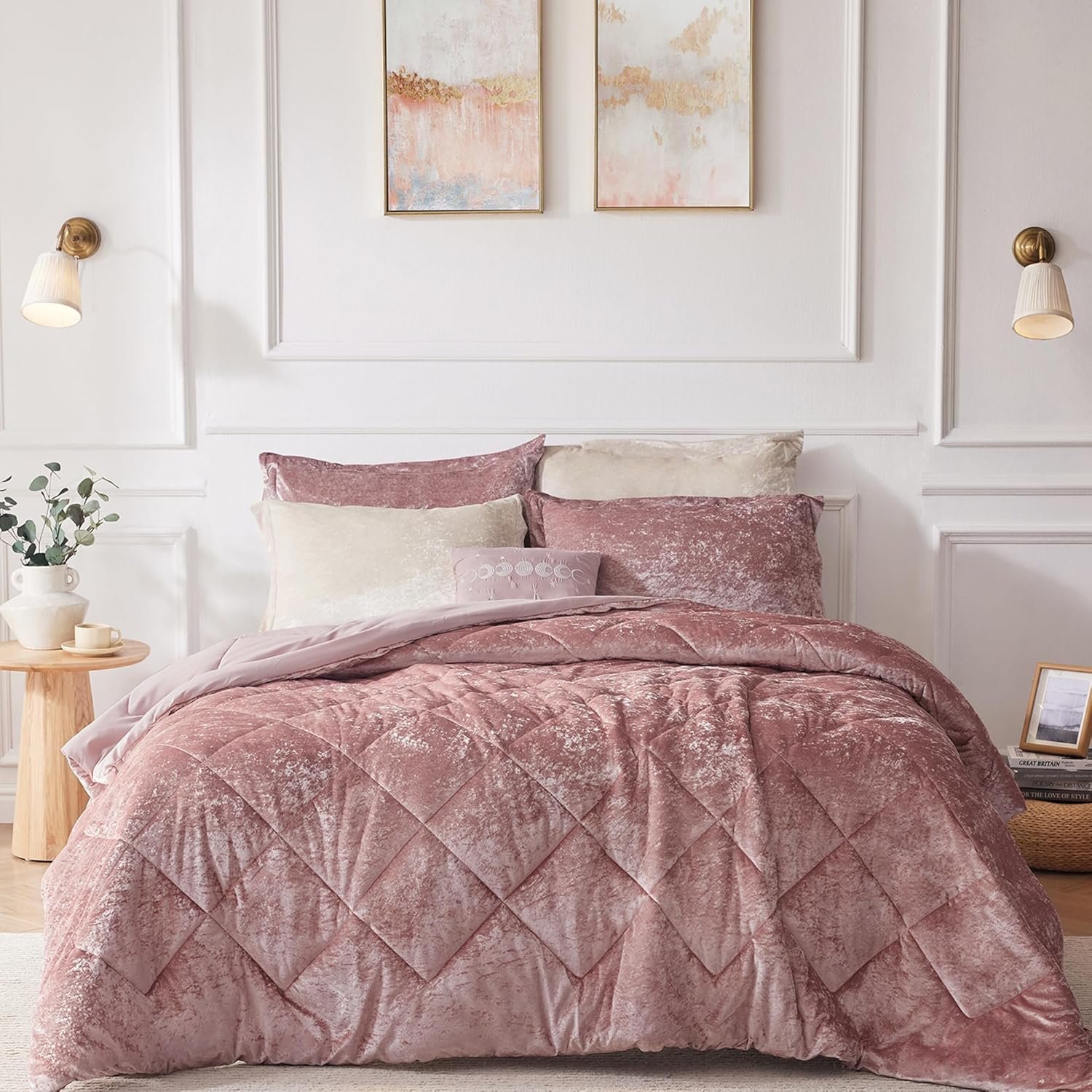 Intelligent Design Felicia Luxe Comforter Velvet Lush Double Sided Diamond Quilting, Modern All Season Bedding Set with Matching Sham, Decorative Pillow, Full/Queen(90″x90″), Blush 4 Piece