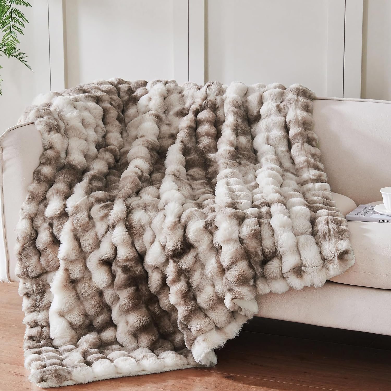 50×60 Inches Ultra-Soft Fuzzy Faux Fur Plush Throw Blanket – Thick, Warm Sherpa for Couch, Sofa, Bedroom, Camping – Decorative Blanket for Cozy Warmth, Bubble Brown Tie Dye