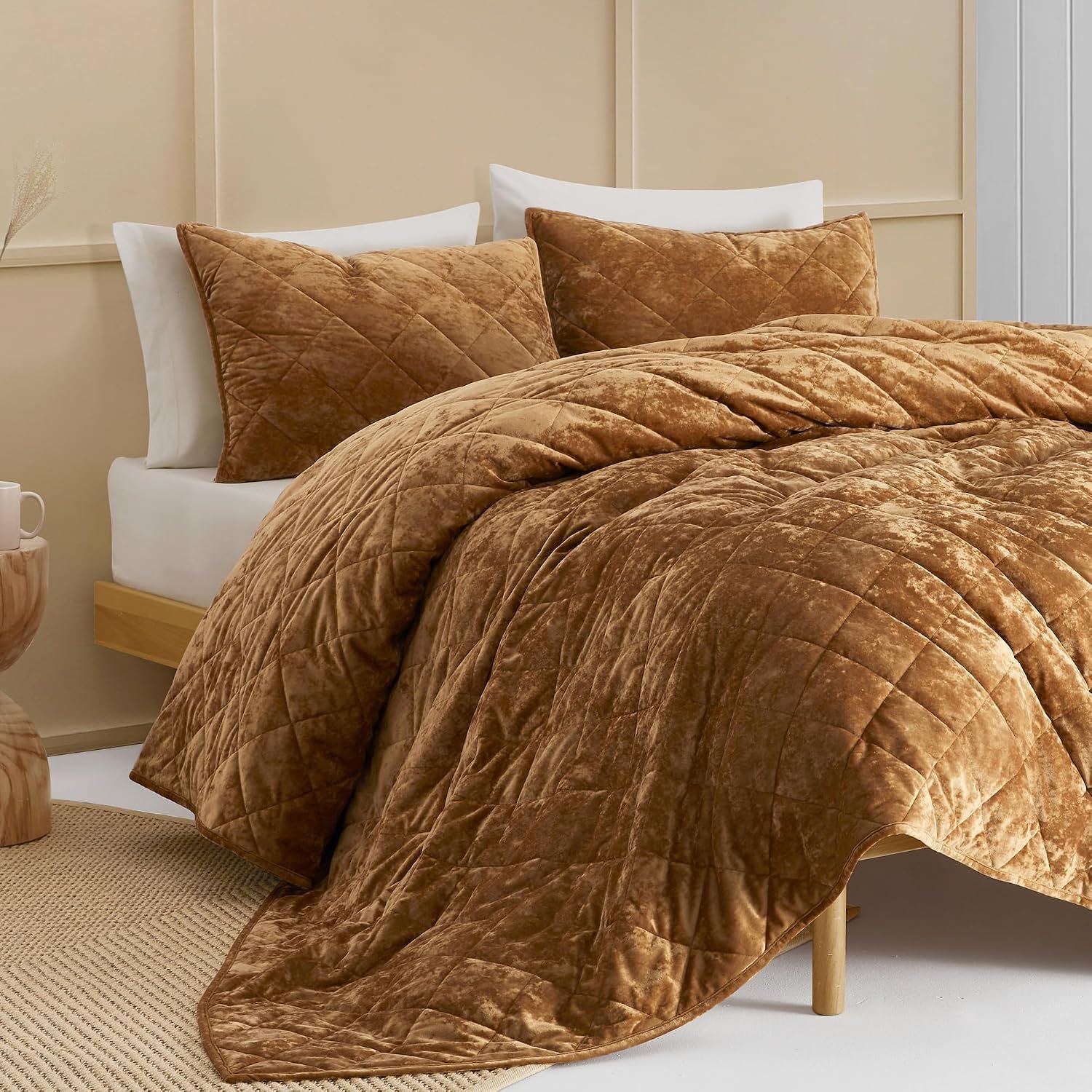 Wonderful Luxury Velvet Caramel Quilt Set King, Diamond Stitch Pattern Bedding,Lightweight Ultra-Soft Skin-Friendly,All-Season,Versatile as Comforter/Bedspread for Adults Teens Kids Bedroom,106″x94″
